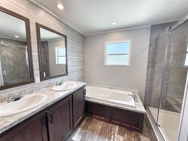 21246 White Oak Drive, Conroe, TX 77306