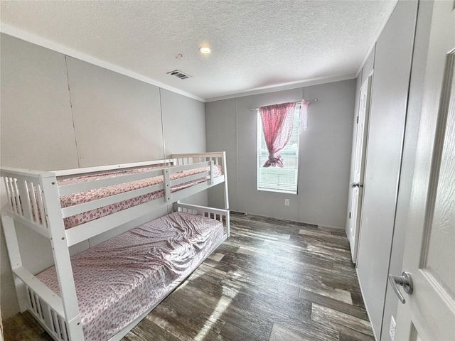21246 White Oak Drive, Conroe, TX 77306