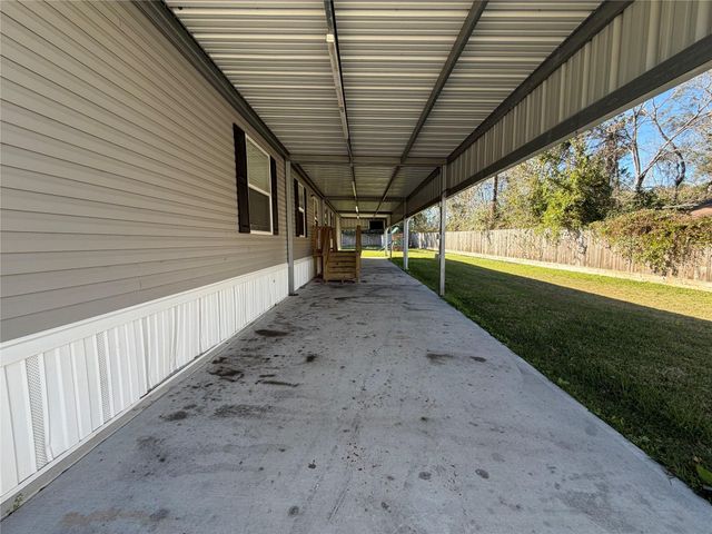 21246 White Oak Drive, Conroe, TX 77306