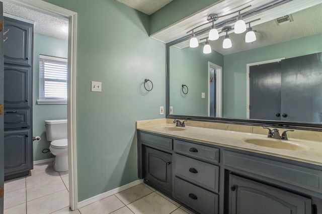 6729 Oliver Drive, North Richland Hills, TX 76180