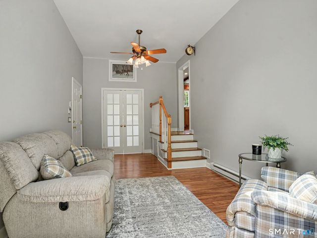 18 Wyant Road, Oxford, CT 06478