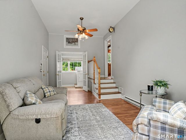 18 Wyant Road, Oxford, CT 06478
