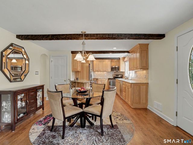 18 Wyant Road, Oxford, CT 06478