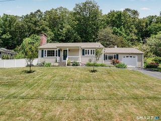 18 Wyant Road, Oxford, CT 06478