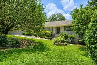 1909 Lake Lucerne Way SW, Lilburn, GA 30047