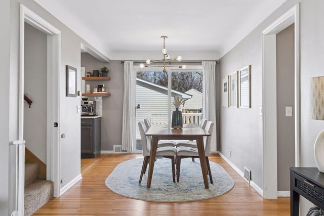 2010 W 54th Street, Minneapolis, MN 55419