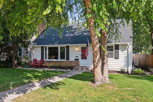 2010 W 54th Street, Minneapolis, MN 55419