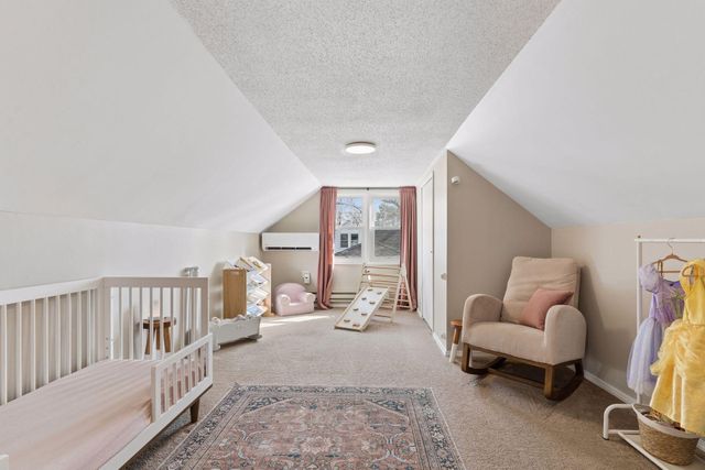 2010 W 54th Street, Minneapolis, MN 55419
