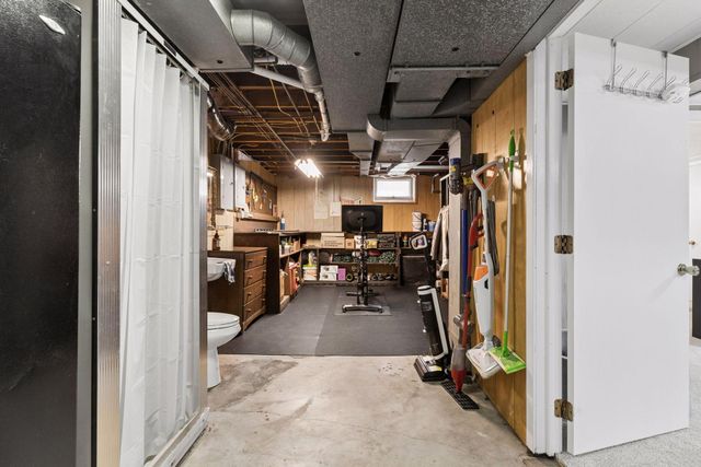 2010 W 54th Street, Minneapolis, MN 55419