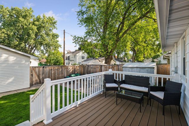 2010 W 54th Street, Minneapolis, MN 55419