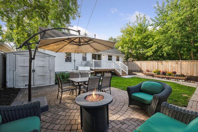 2010 W 54th Street, Minneapolis, MN 55419