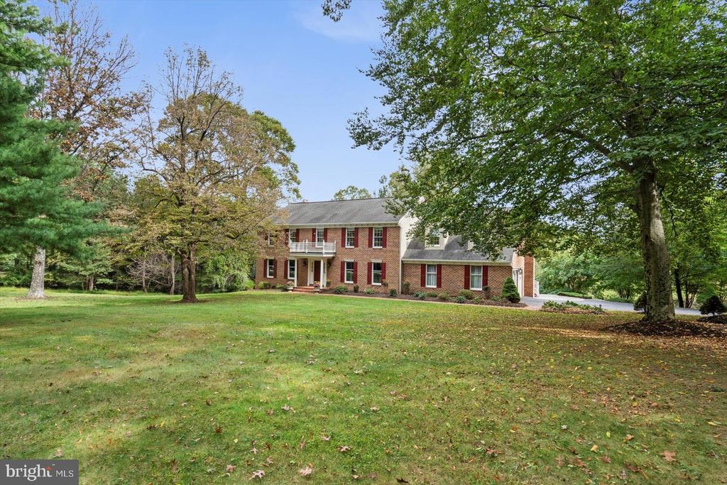 57 MONTVIEU CT, Cockeysville, MD 21030
