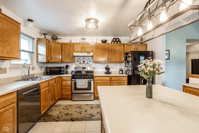 206 E Delaware Street, Fortville, IN 46040