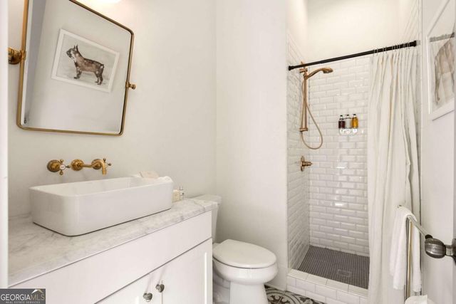 11193 Serenbe Lane, Chattahoochee Hills, GA 30268