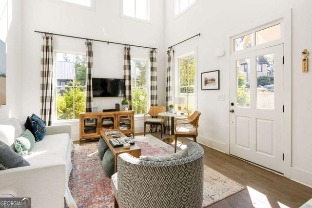 11193 Serenbe Lane, Chattahoochee Hills, GA 30268