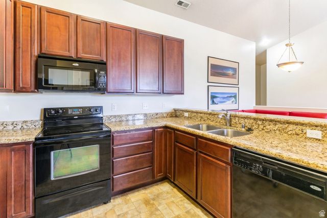 713 W BUCKINGHAM DR, North Salt Lake, UT 84054