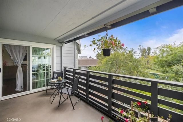 1083 Lakeview, Azusa, CA 91702