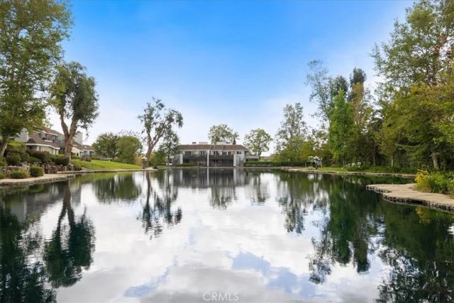 1083 Lakeview, Azusa, CA 91702