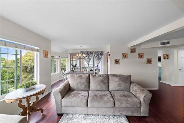 1083 Lakeview, Azusa, CA 91702