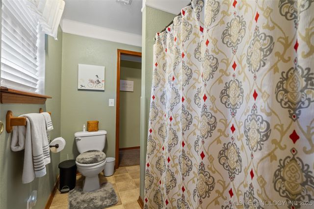 103 Lockwood, Ardmore, OK 73401