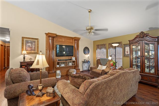 103 Lockwood, Ardmore, OK 73401
