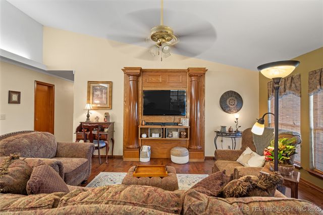 103 Lockwood, Ardmore, OK 73401