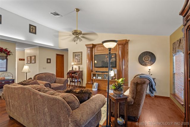 103 Lockwood, Ardmore, OK 73401