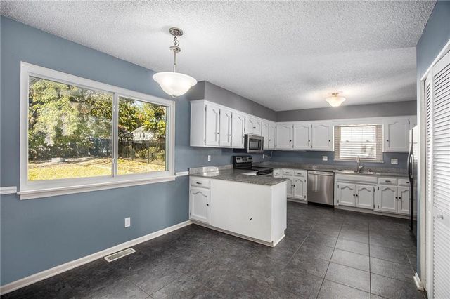 5864 N Beaman Avenue, Kansas City, MO 64151