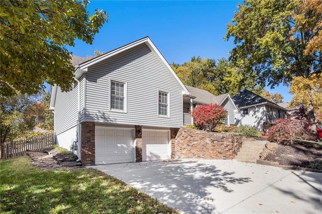 5864 N Beaman Avenue, Kansas City, MO 64151