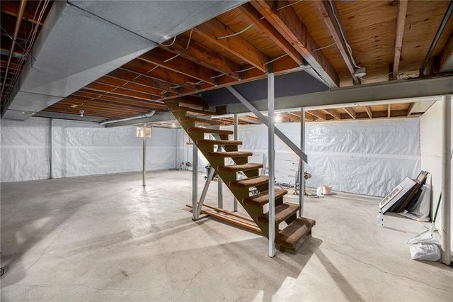 5864 N Beaman Avenue, Kansas City, MO 64151