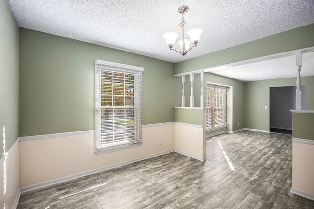 5864 N Beaman Avenue, Kansas City, MO 64151