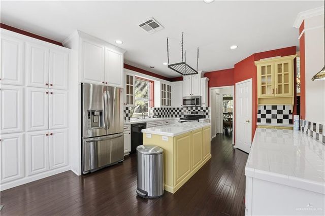 2804 Santa Lydia, Mission, TX 78572