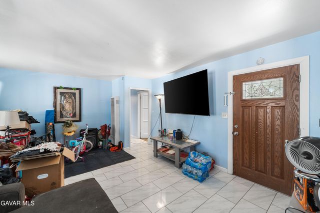 1411 W Ivesbrook Street, Lancaster, CA 93534