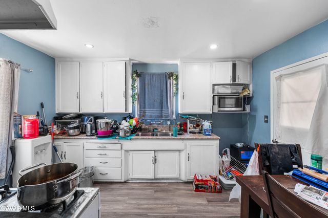 1411 W Ivesbrook Street, Lancaster, CA 93534