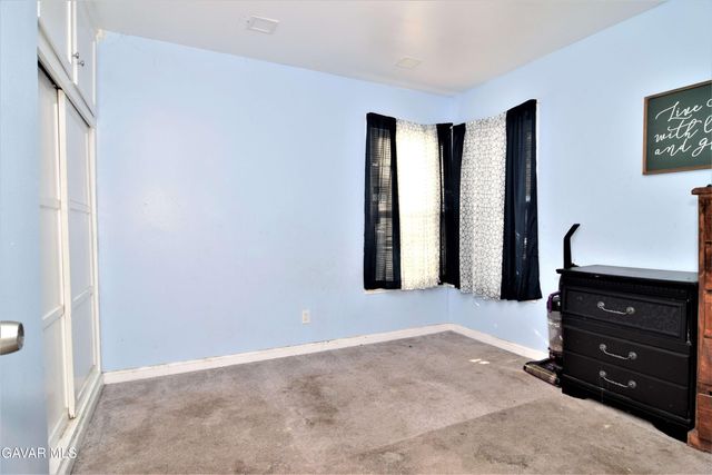 1411 W Ivesbrook Street, Lancaster, CA 93534