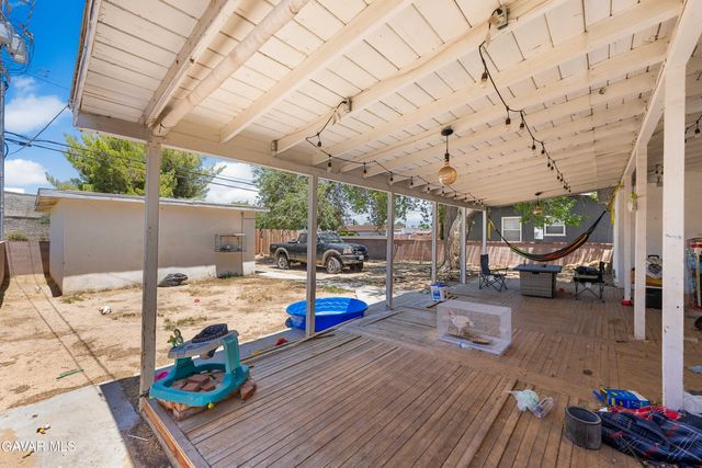 1411 W Ivesbrook Street, Lancaster, CA 93534