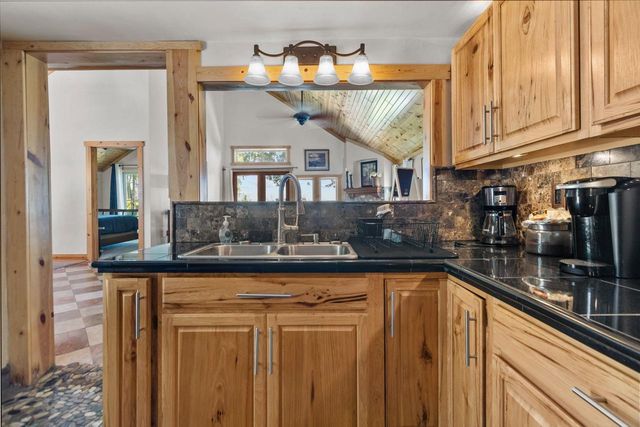 1938 COTTAGE ROAD, Little Suamico, WI 54141