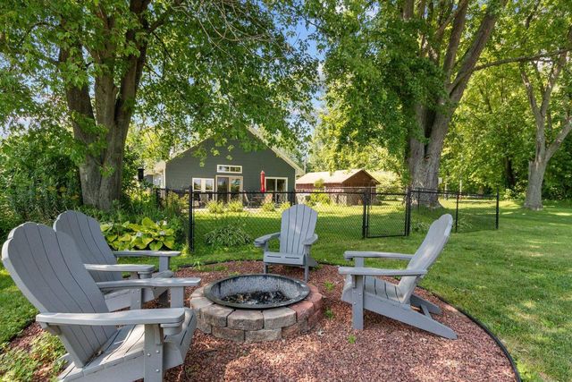 1938 COTTAGE ROAD, Little Suamico, WI 54141