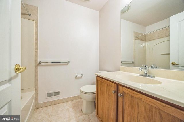 504 NOTTINGHAM PLACE, Riverside, NJ 08075