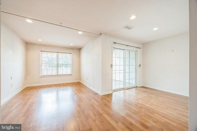 504 NOTTINGHAM PLACE, Riverside, NJ 08075