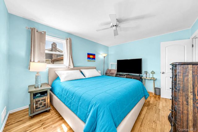 833 N Fulton Avenue, Lindenhurst, NY 11757