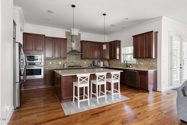 1016 Regency Cottage Place, Cary, NC 27518