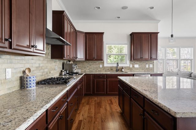 1016 Regency Cottage Place, Cary, NC 27518