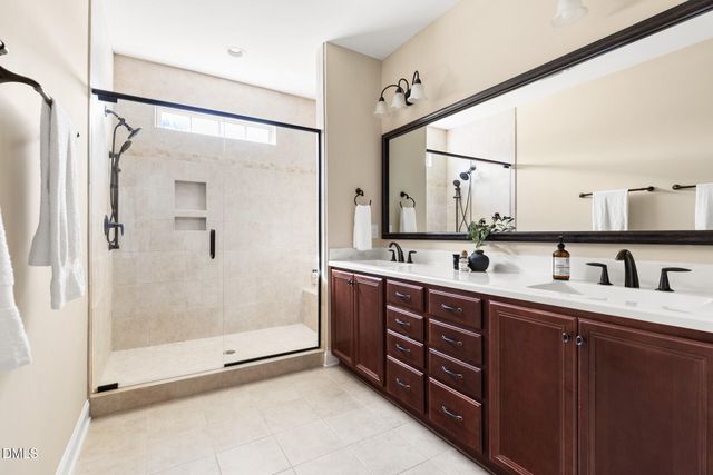 1016 Regency Cottage Place, Cary, NC 27518