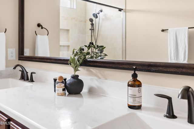 1016 Regency Cottage Place, Cary, NC 27518