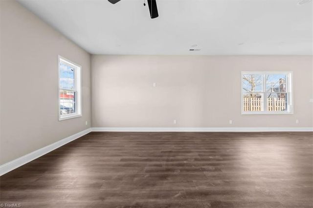 105 Charles Street, Thomasville, NC 27360