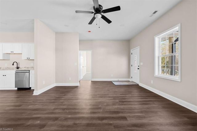 105 Charles Street, Thomasville, NC 27360