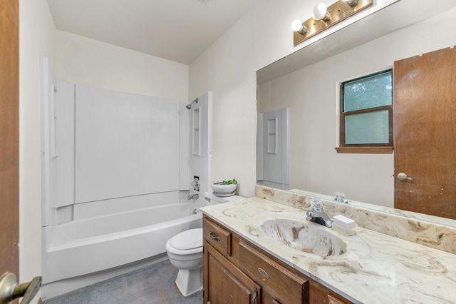 3 N Willow, Mulvane, KS 67110