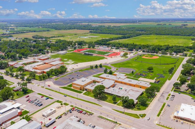 3 N Willow, Mulvane, KS 67110