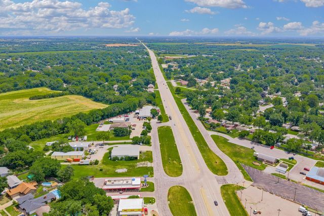 3 N Willow, Mulvane, KS 67110